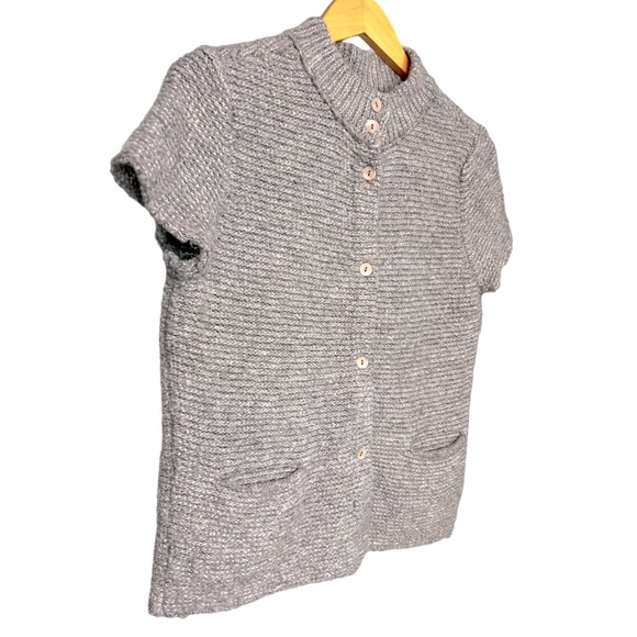 Eileen Fisher knitted short sleeve top. - Picture 2 of 4